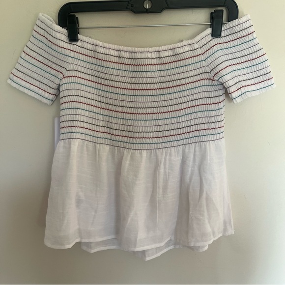NWT Women’s Guess Off Should Striped Smocked Top With Flowy Bottom Size Small - Picture 11 of 11